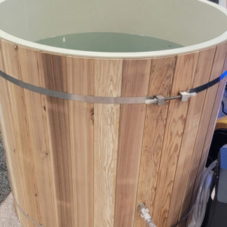 DCT-B-042-PLPC  TUB ONLY  |  Dynamic Cold Therapy Cedar Barrel Spa - Plastic Tub